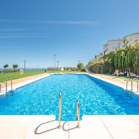 Апартаменты Atico Familiar Vistas Al Mar Манилва Экстерьер фото